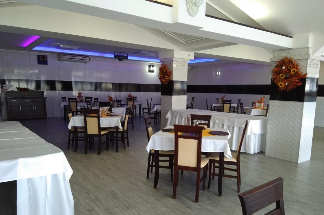 Restaurant And Pension Stenly Spissky Stvrtok Extérieur photo