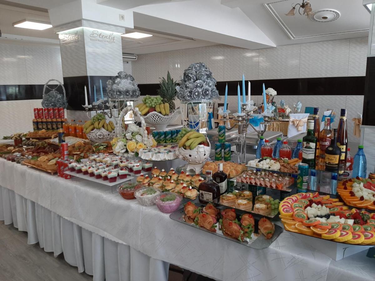 Restaurant And Pension Stenly Spissky Stvrtok Extérieur photo