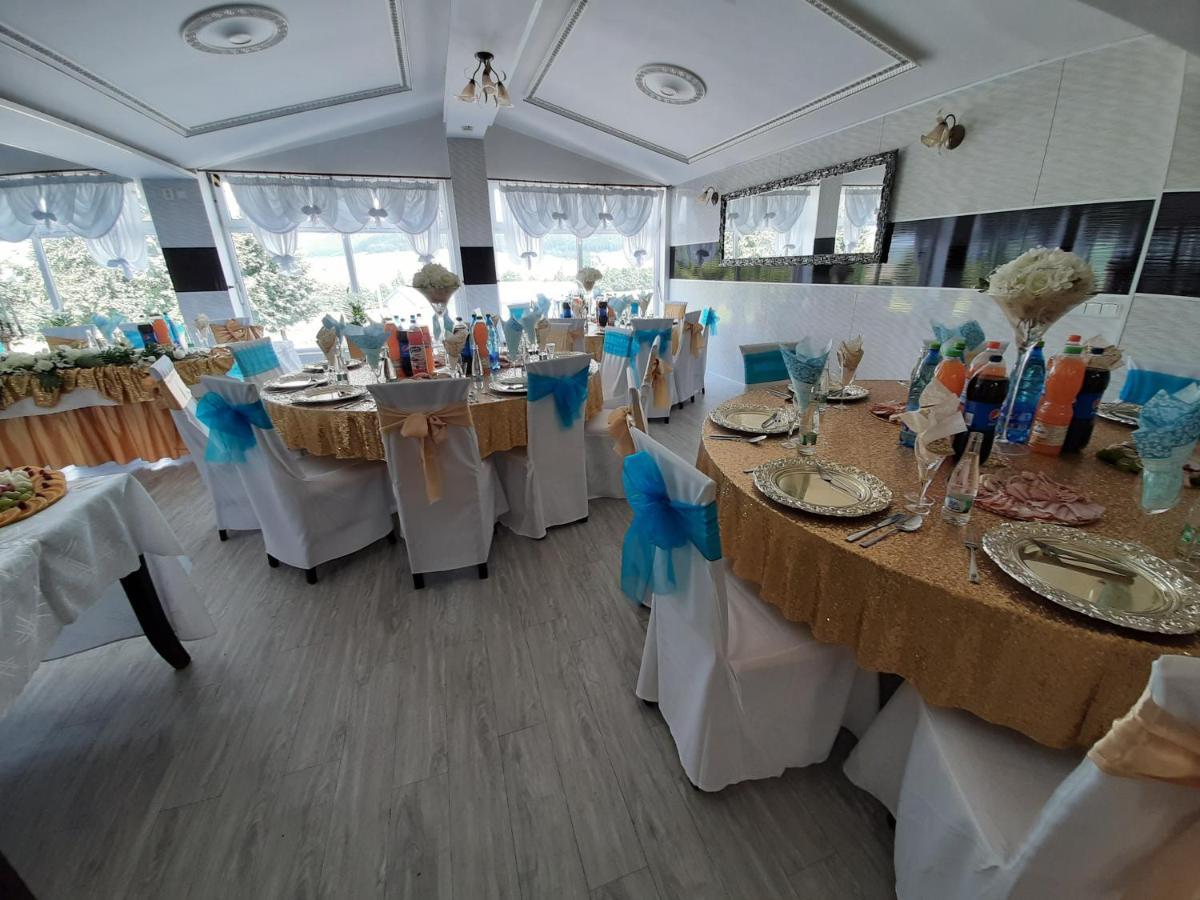 Restaurant And Pension Stenly Spissky Stvrtok Extérieur photo